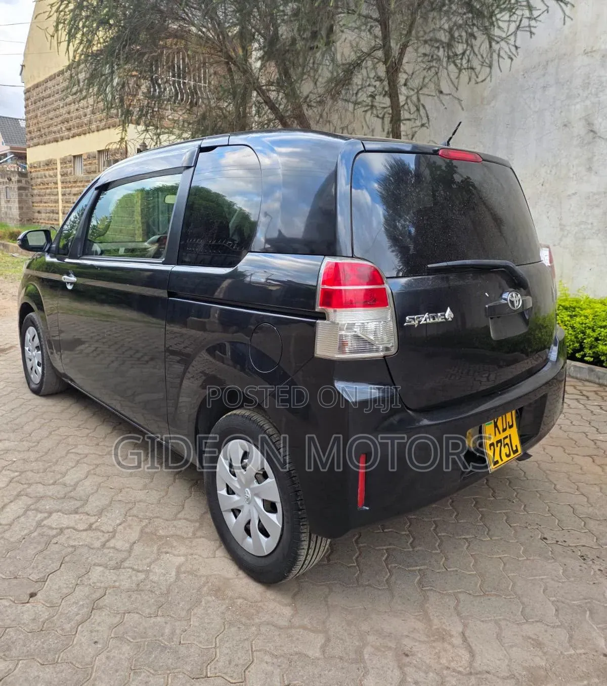 Toyota Spade 2016 Black