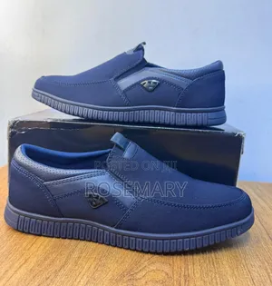 Men Laceless Casual Shoes