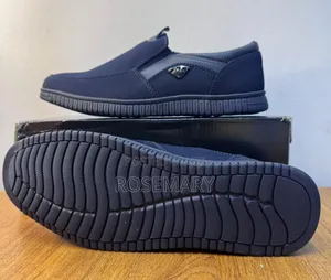 Men Laceless Casual Shoes