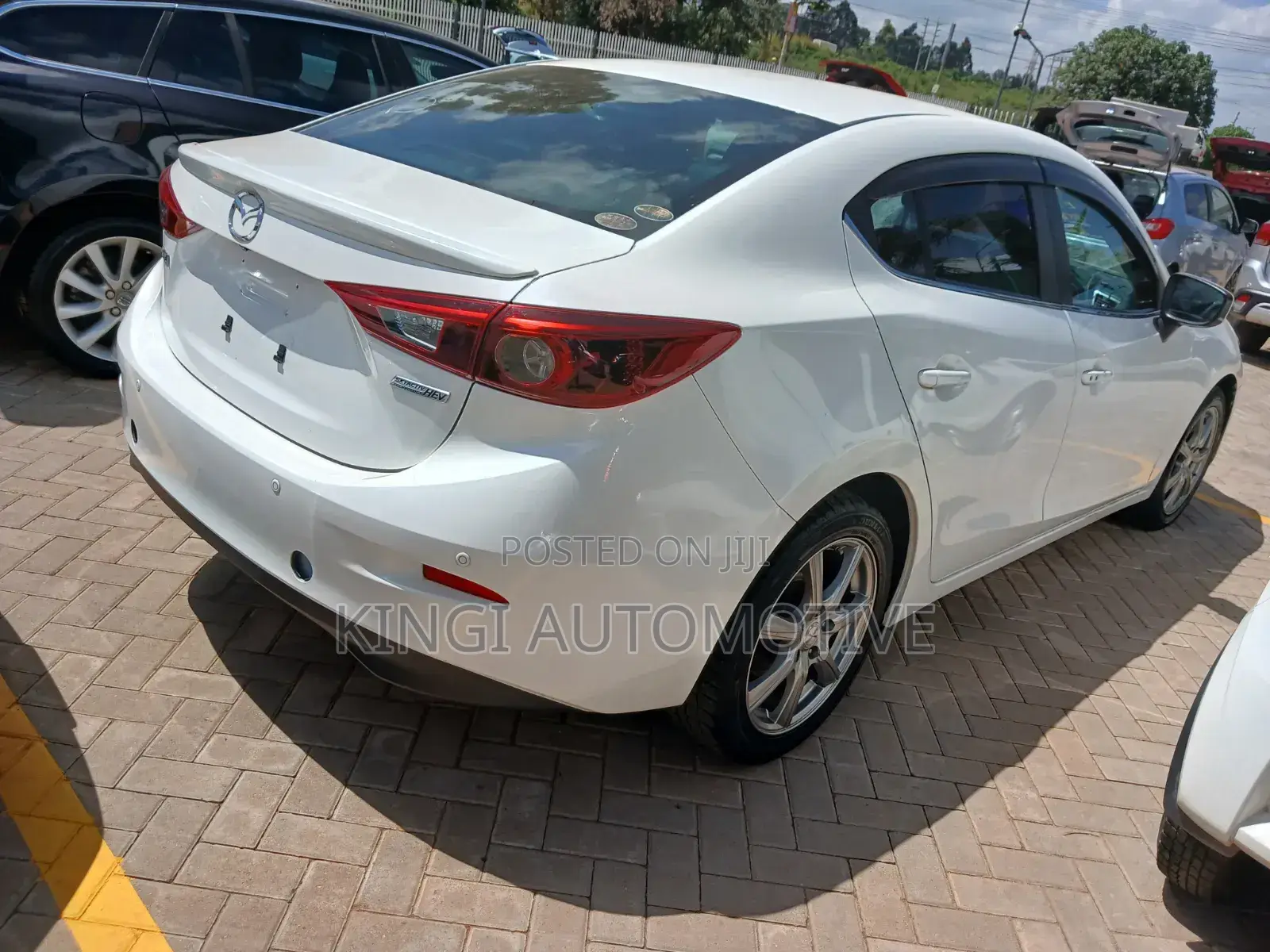 Mazda Axela 2019 White