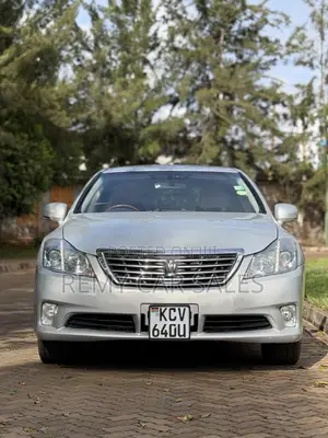 Toyota Crown 2012 Silver