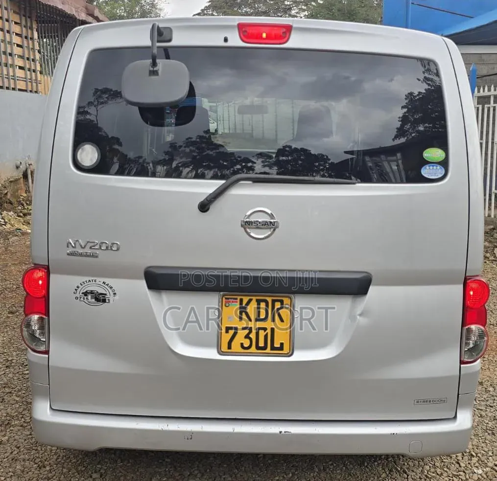 Nissan NV200 2017 Silver