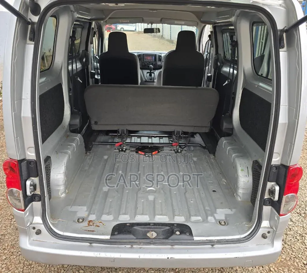 Nissan NV200 2017 Silver