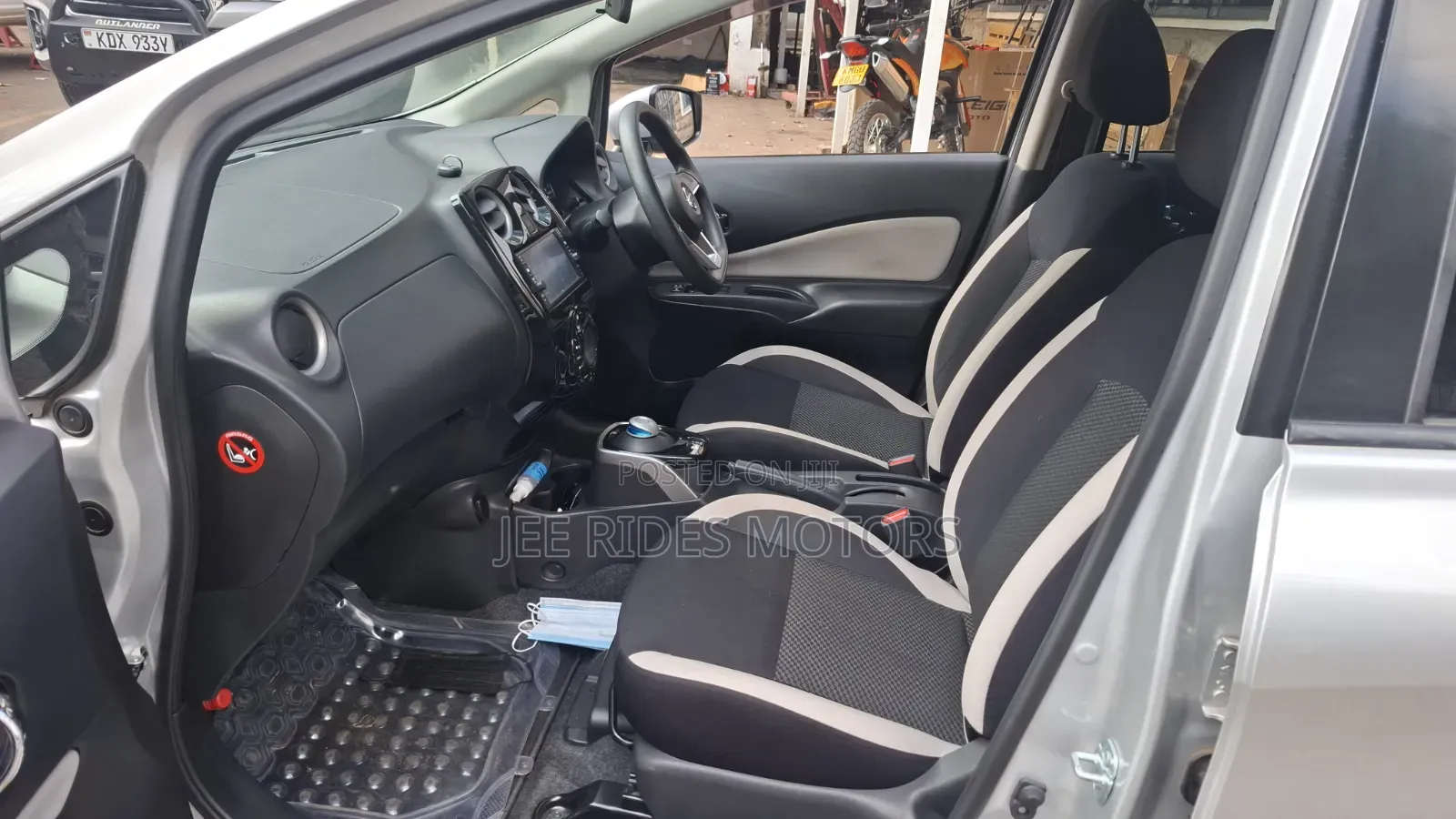 Nissan Note 2018 Silver