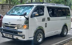 Toyota HiAce 2014 White