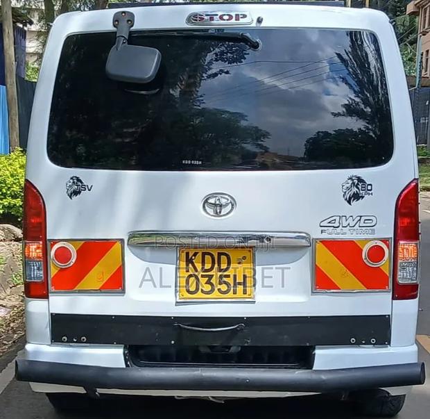 Toyota HiAce 2014 White - thumbnail 5