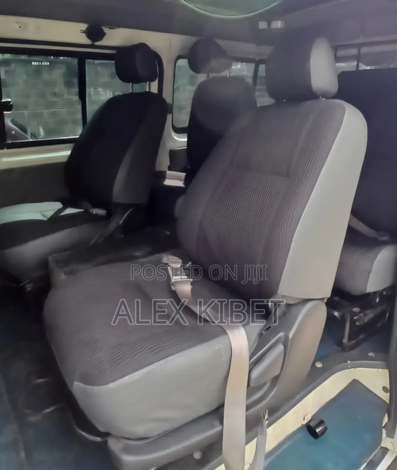 Toyota HiAce 2014 White