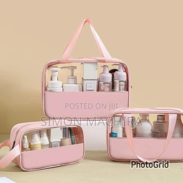 Travel Toiletry Organizers - thumbnail 2