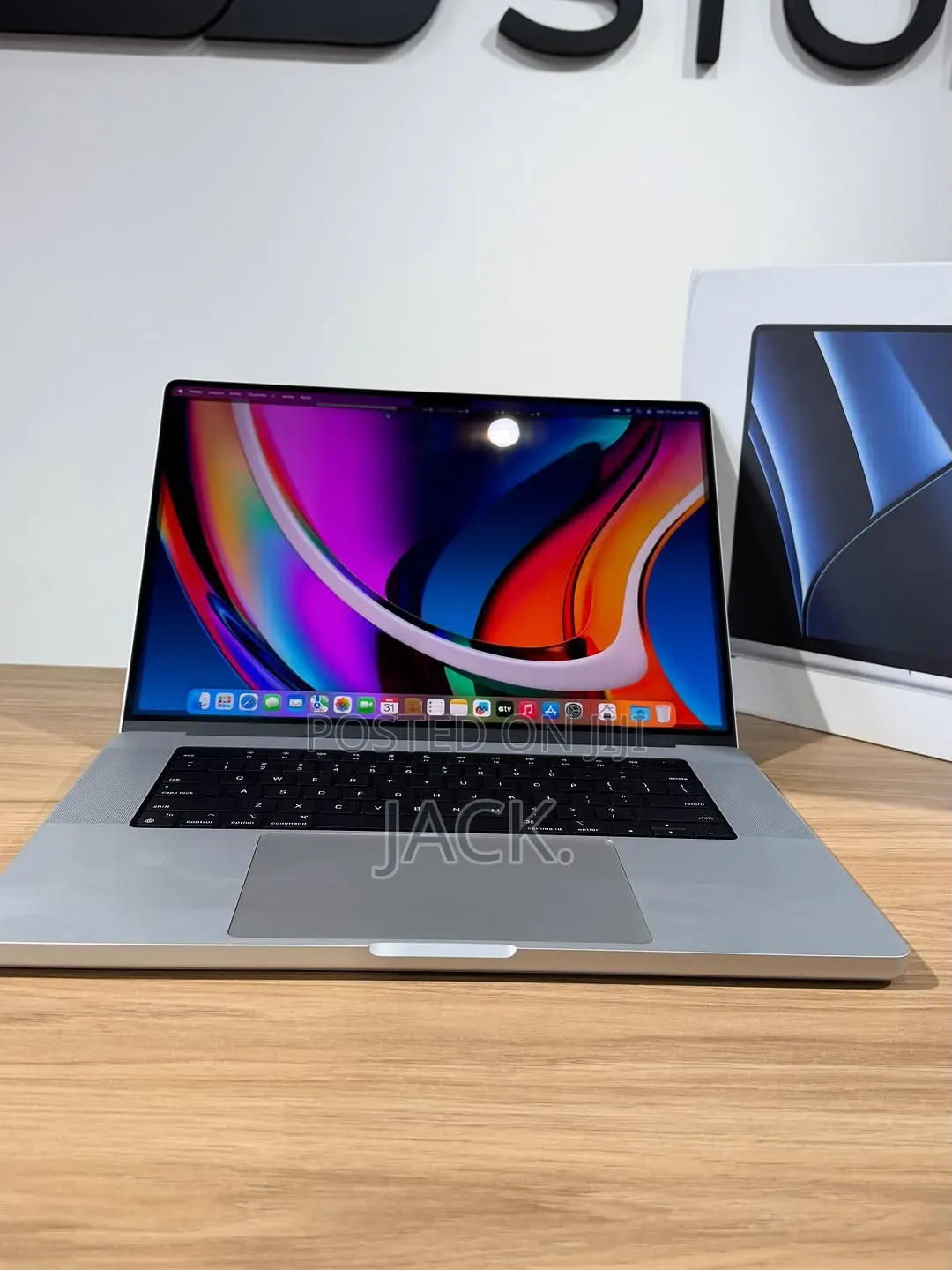 Laptop Apple MacBook Pro 2021 M1 Max 64GB Apple M1 Max SSD 1T