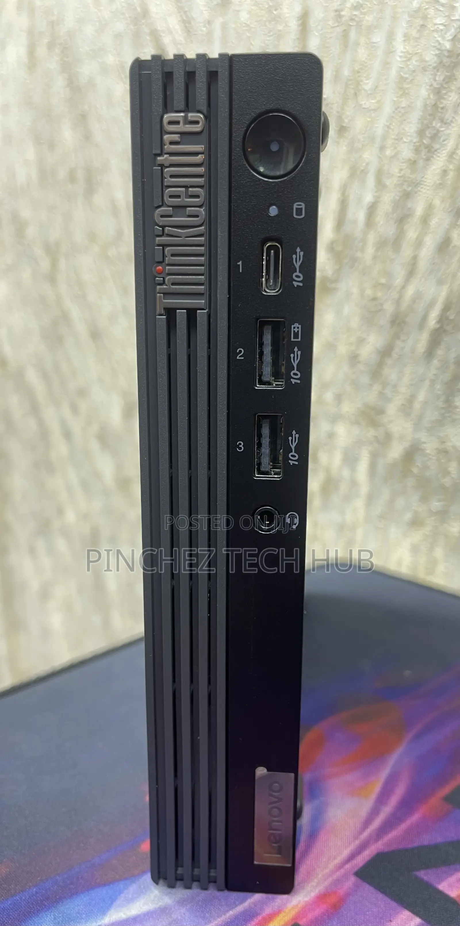 Lenovo ThinkCentre M810z AIO 8GB Intel Core i5 SSD 256GB