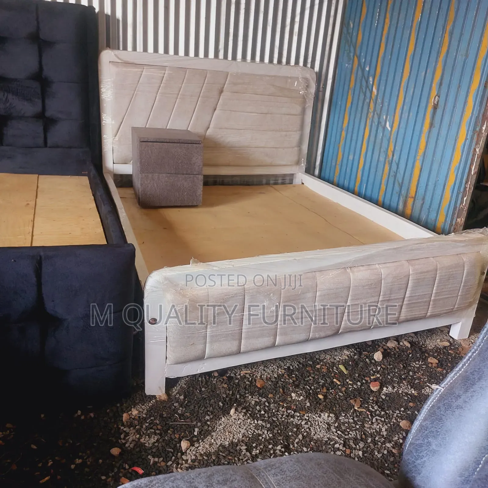 Executive Queen Size Bed