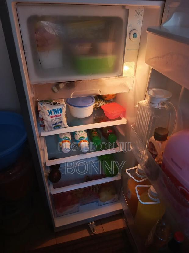 176 Litres Capacity Hisense Fridge. - thumbnail 3