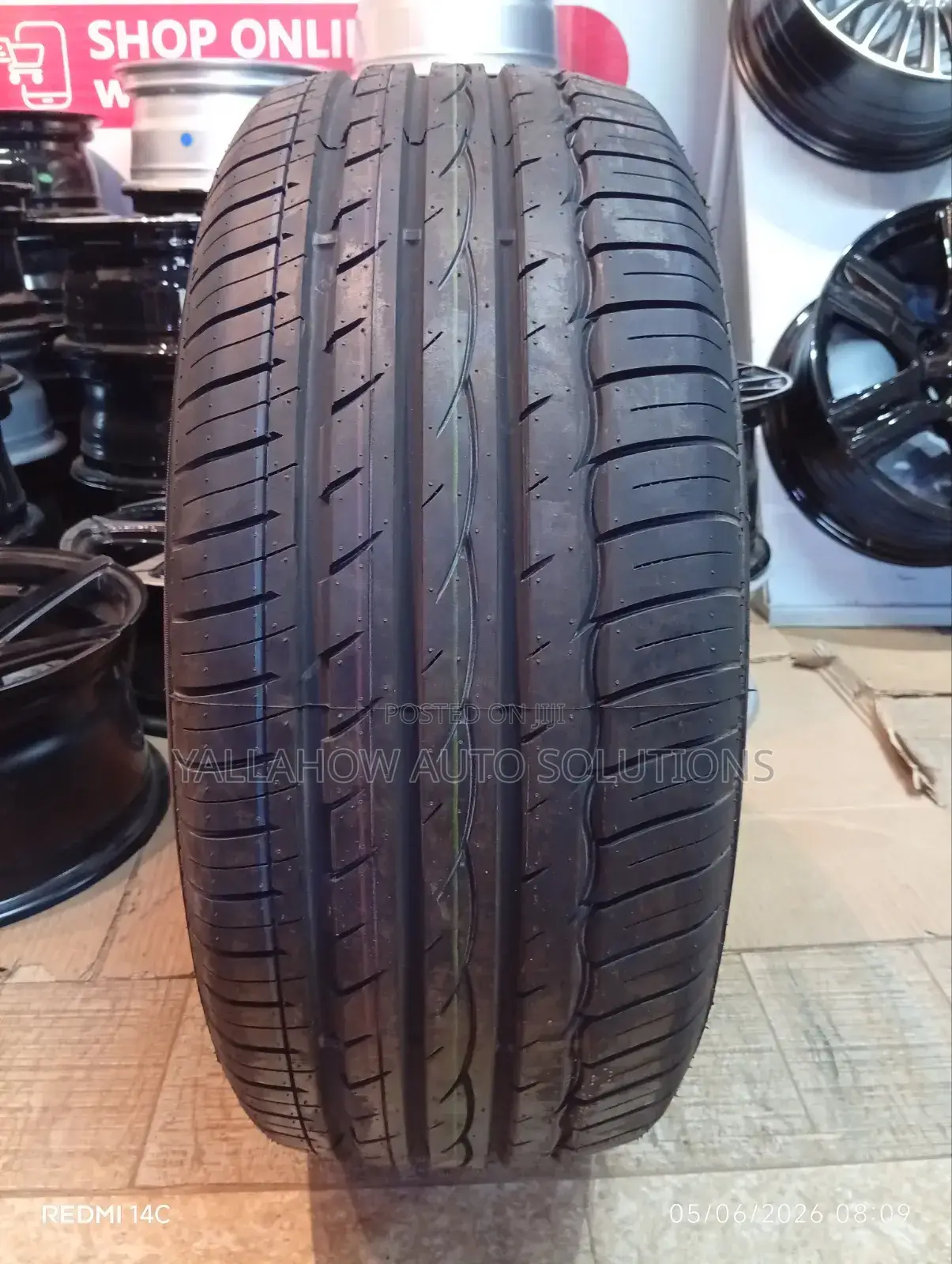 Roadcruza 225/55r16 Tire - Premium Wide-Profile Comfort Touring Radial