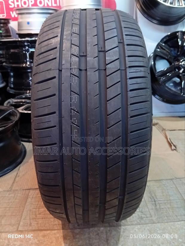 Kapsen 245/45zr17 Tire - Premium Wide-Profile Sport Radial