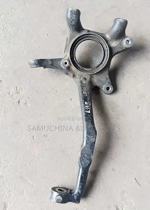 Front Hub Knuckle Land Cruiser Prado 120