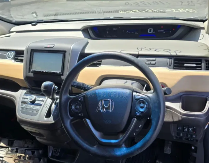 Honda Freed 2019 Silver