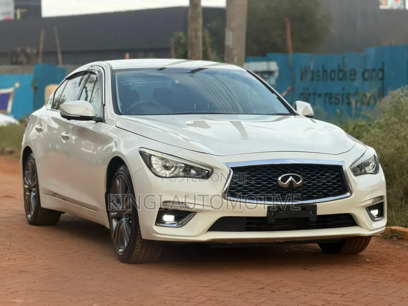 Nissan Skyline 2019 White