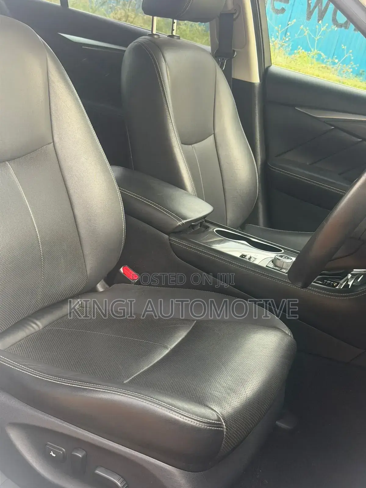 Nissan Skyline 2019 White