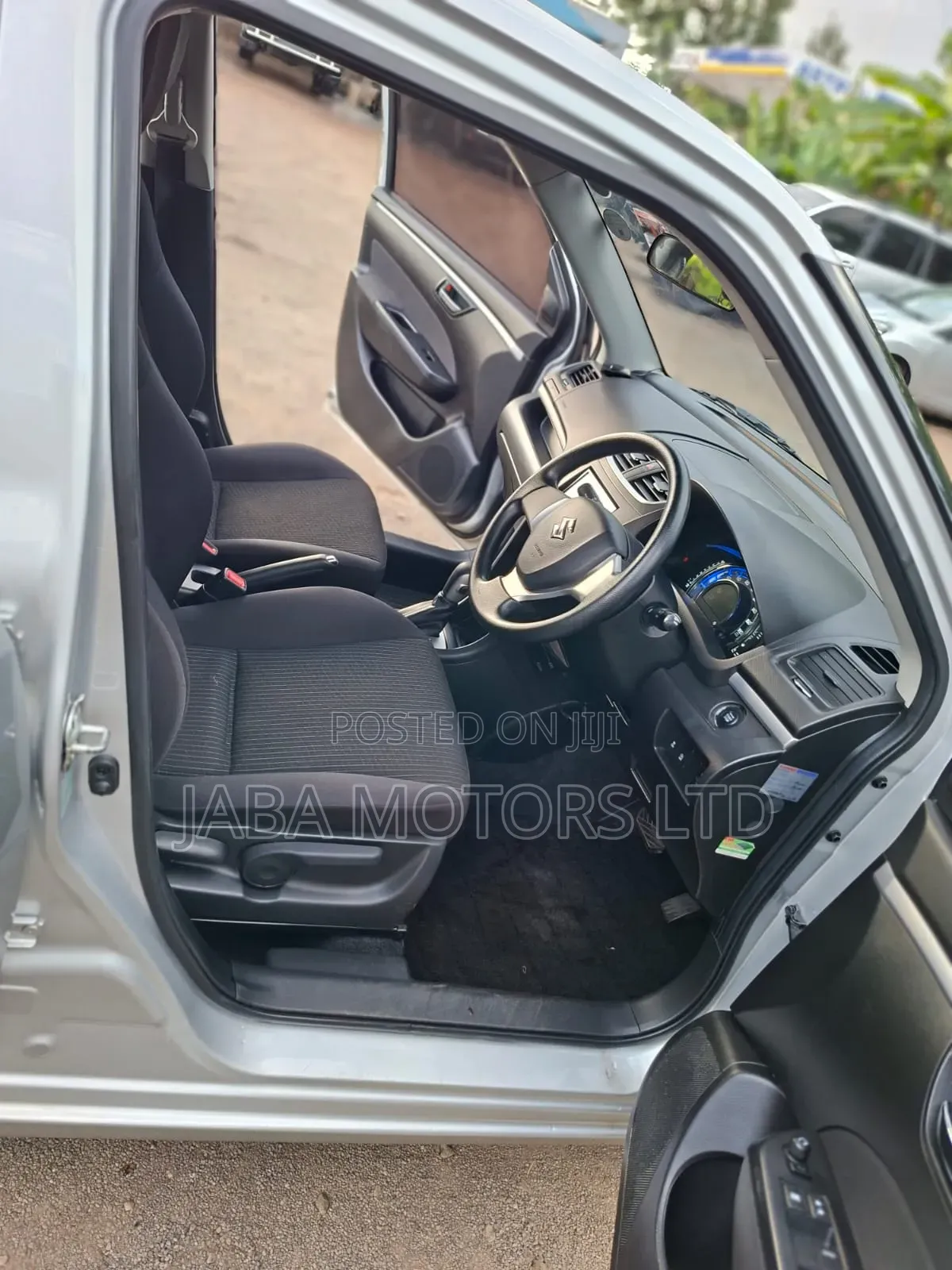 Suzuki Swift 2015 Silver