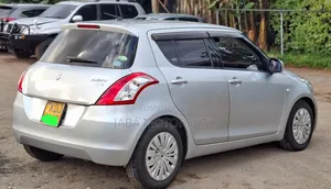 Suzuki Swift 2015 Silver