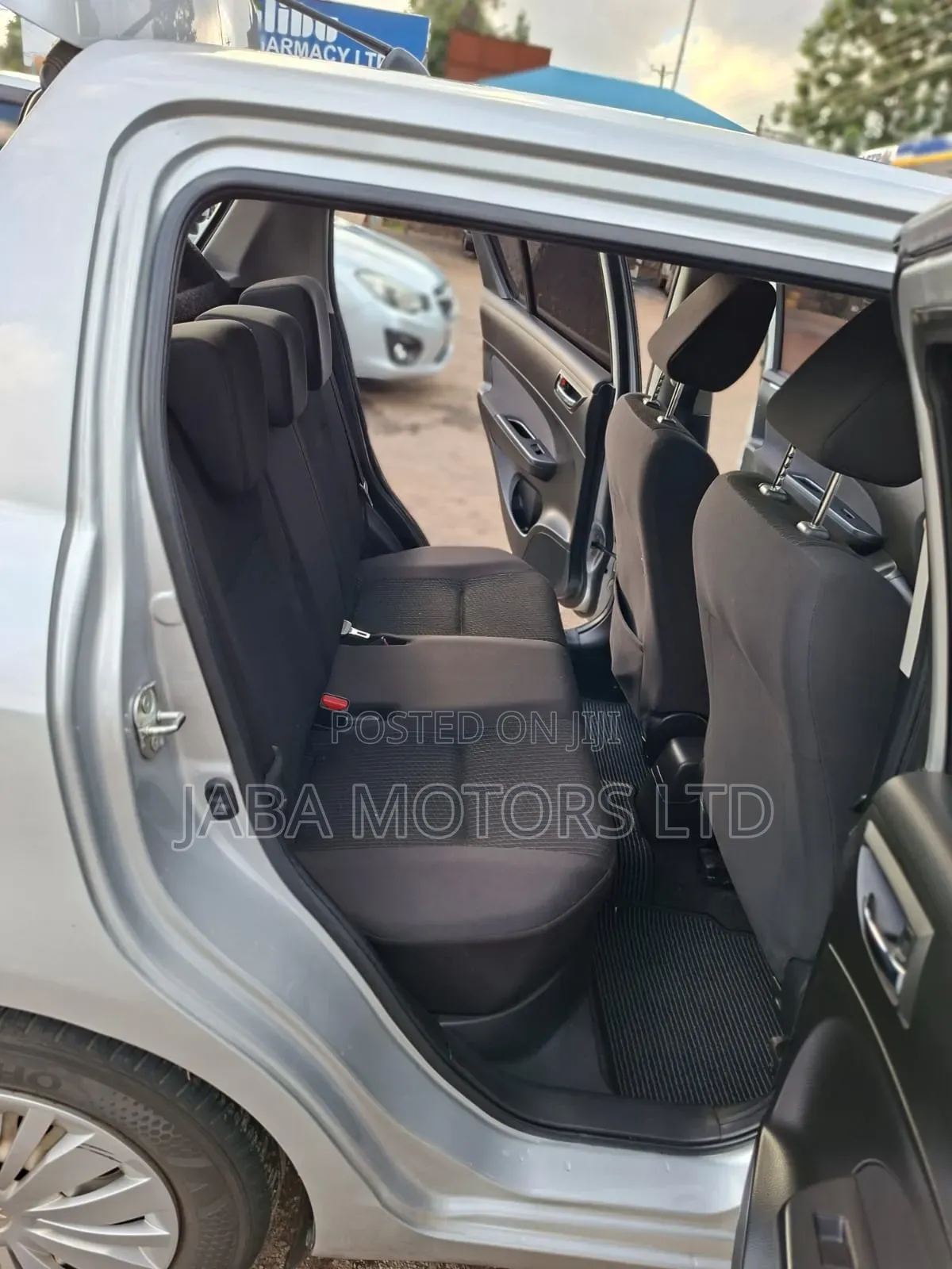 Suzuki Swift 2015 Silver