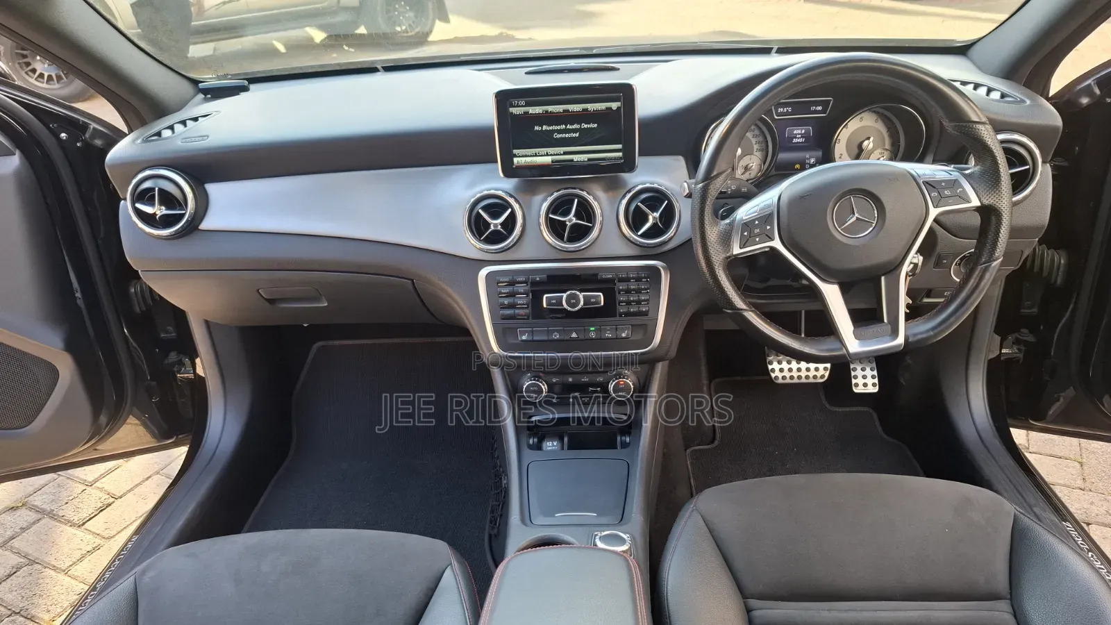 Mercedes-Benz GLA-Class 2015 Black