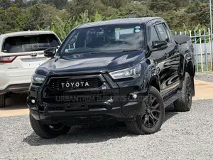 Toyota Hilux 2022 Black
