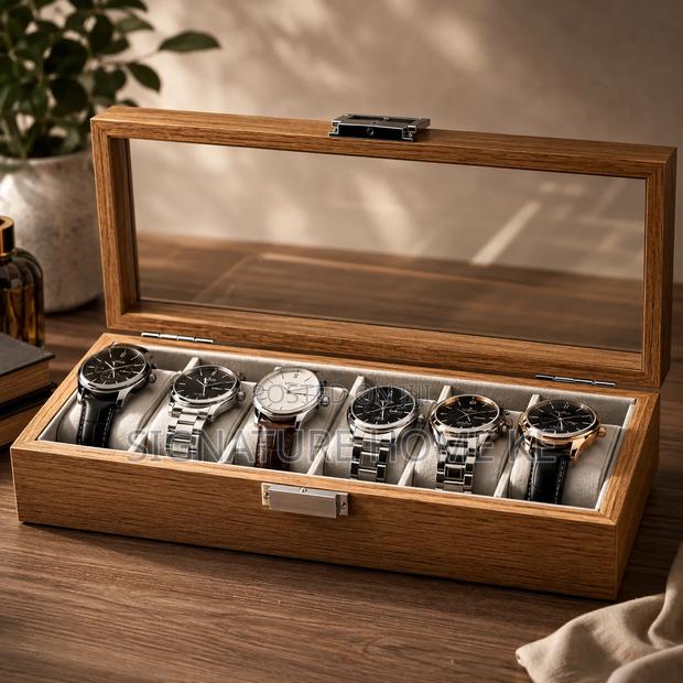 Elegant Bamboo Watch Organizer