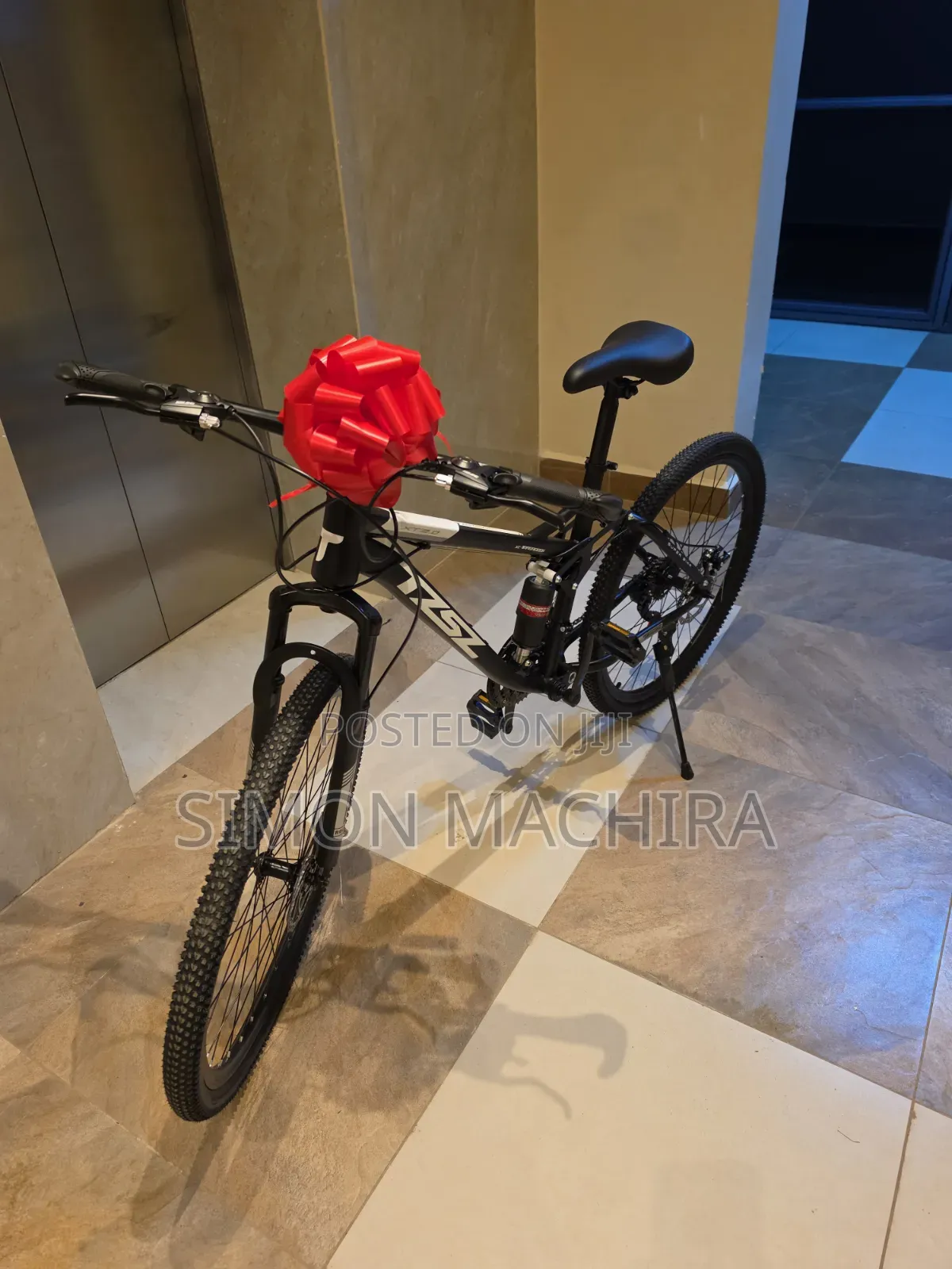 Bike Size 26 With Double Disc Brakes and Shock Absorbers