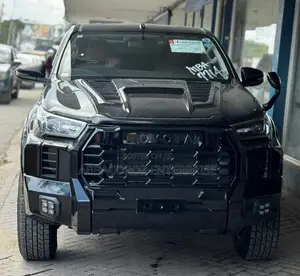 Toyota Hilux 2.4 Diesel 2020 Black
