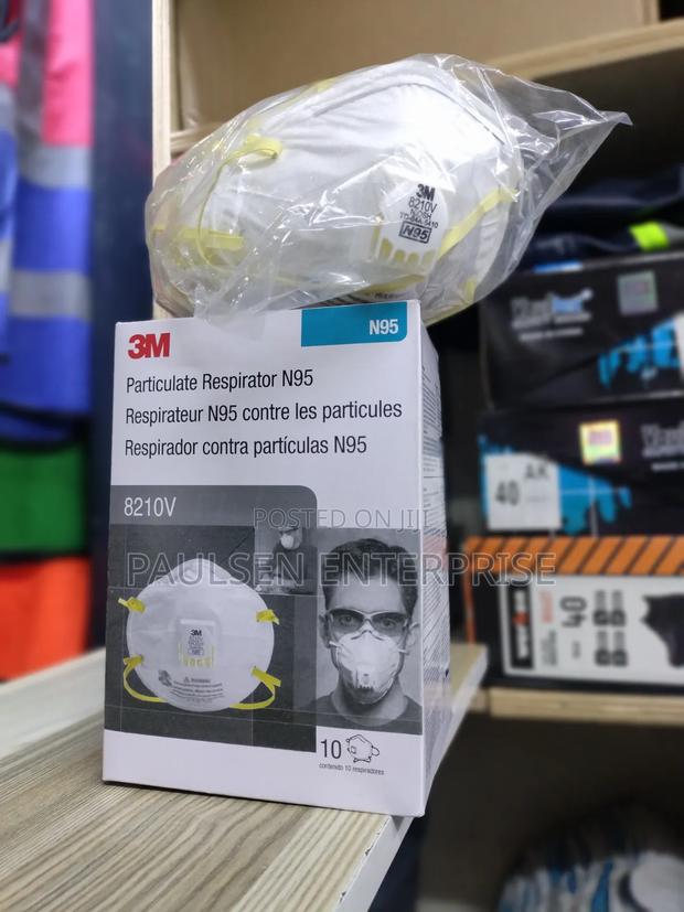 3m 8210v N95 Valved Particulate Respirator