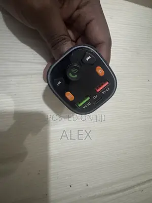 Bluetooth Fm Transmitter 3-Socket Car Charger