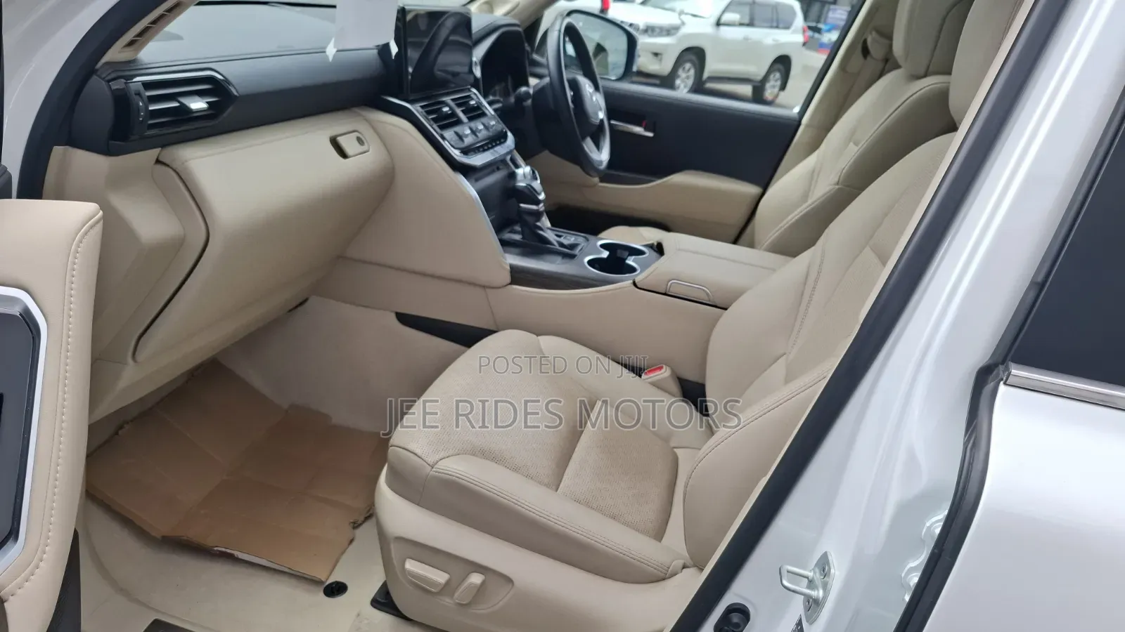 Toyota Land Cruiser 2023 White