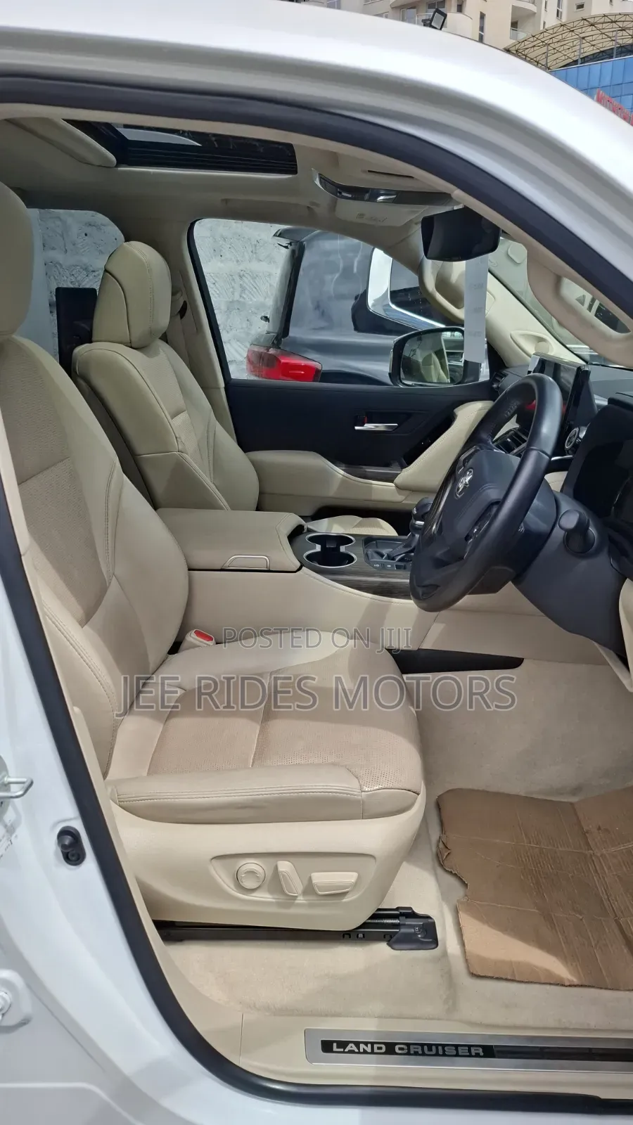 Toyota Land Cruiser 2023 White