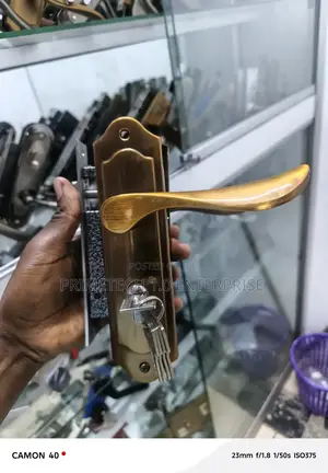 Elegant 7 Inches Bronze Door Lock