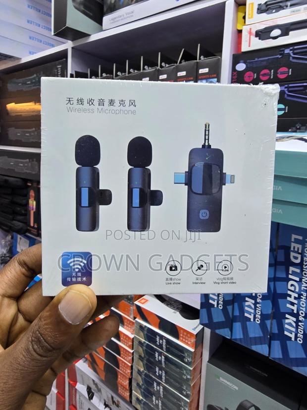 Dual Wireless Microphone Kit Usb-C Lightning 3.5mm Mic