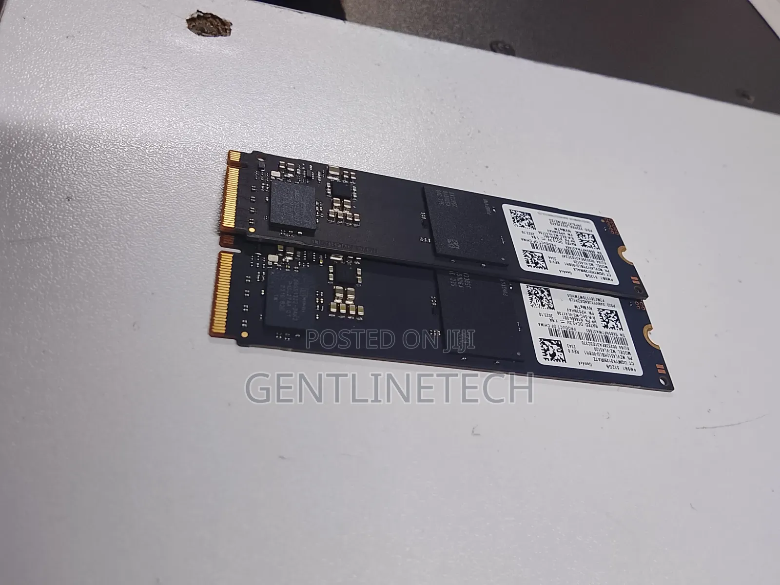 512gb SSD Storage Drive – Smooth Performance