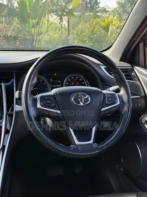 Toyota Harrier 2.0 2019 White