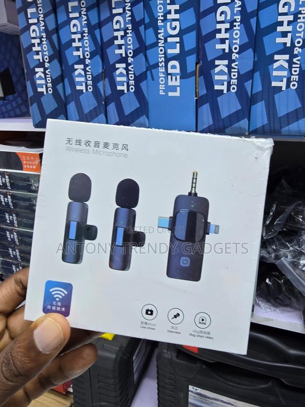 Professional Dual Wireless Microphone for Vlogs Interviews - thumbnail 2