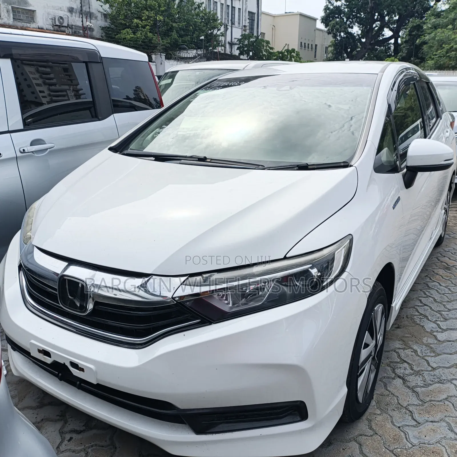 Honda Fit Shuttle 2019 White