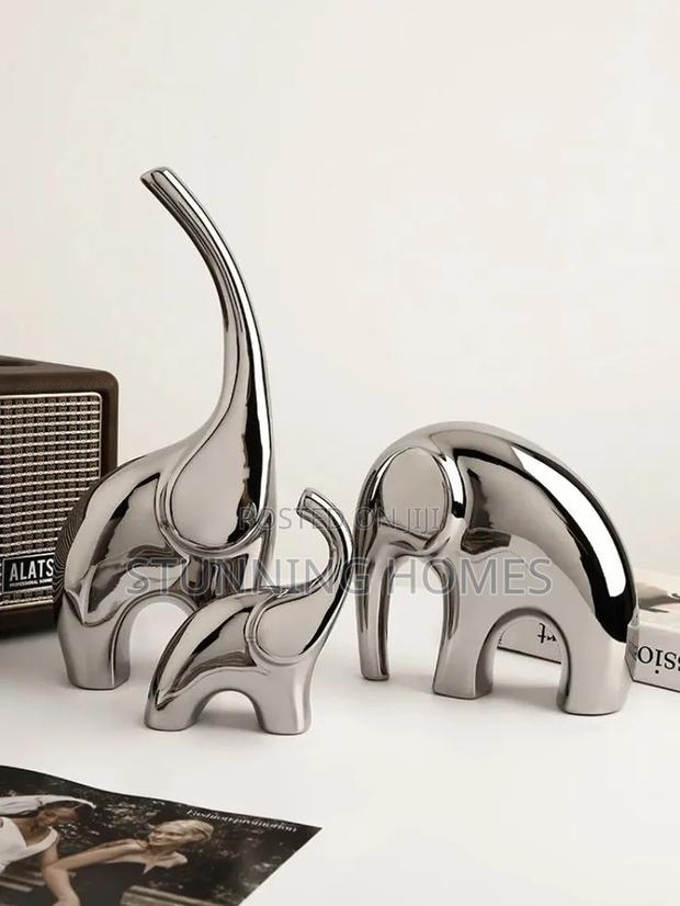 Luxurious 3 Piece Elephant Decor - thumbnail 2