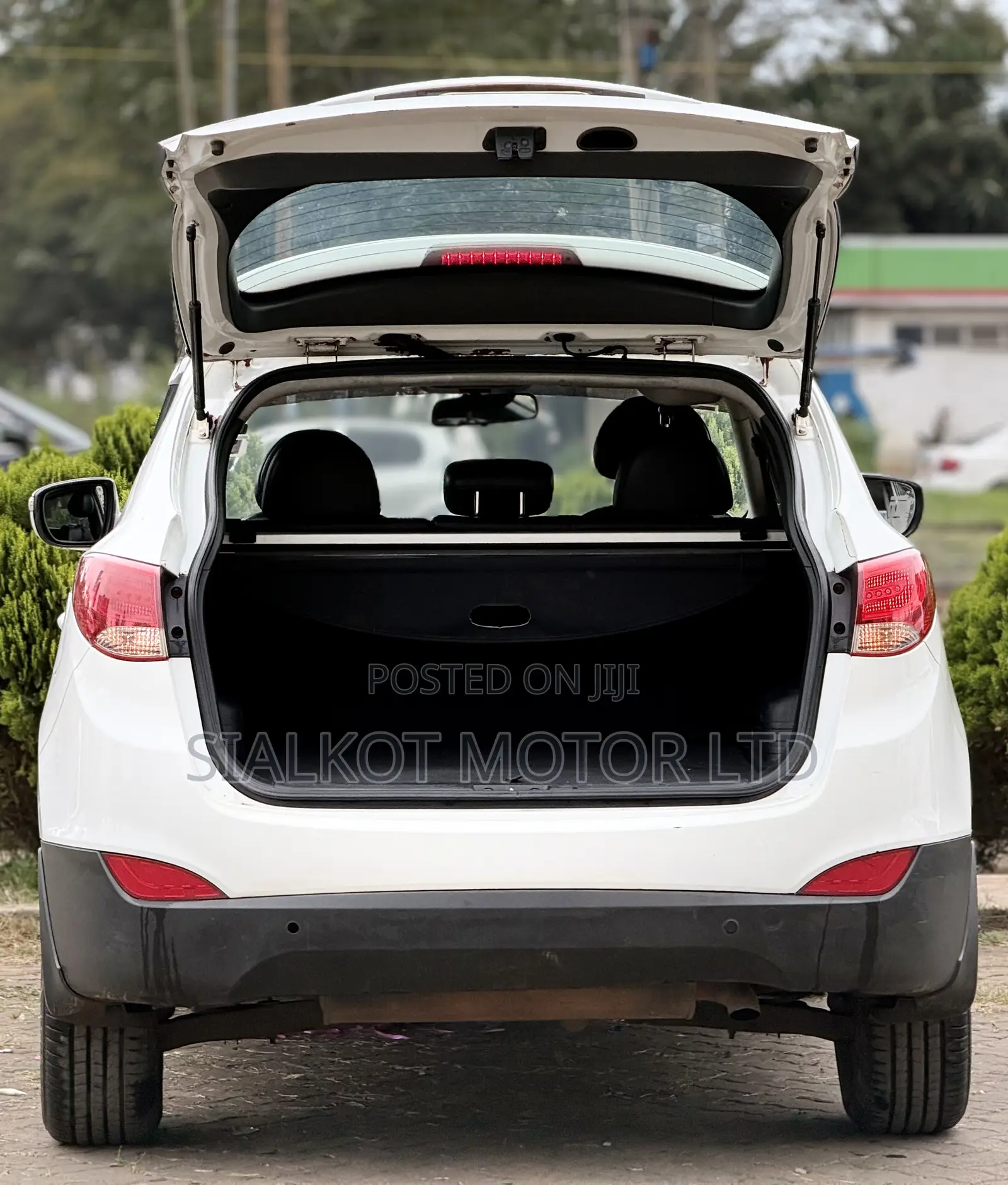 Hyundai Tucson Limited AWD 2011 White