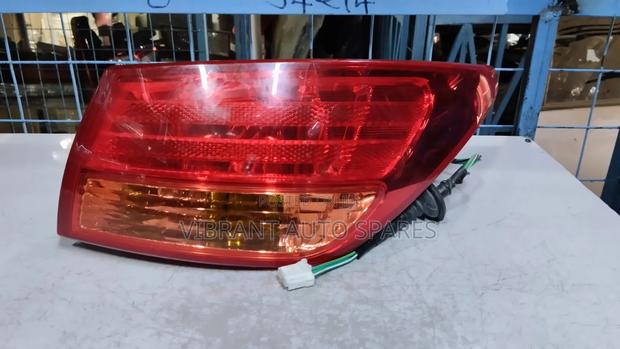 Nissan Sylphy N14 Backlights - thumbnail 2
