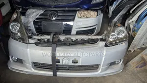 Toyota Wish 2003 Nosecut Xenon