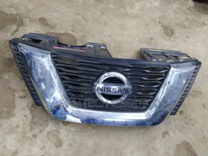 Nissan X-Trail Grilll