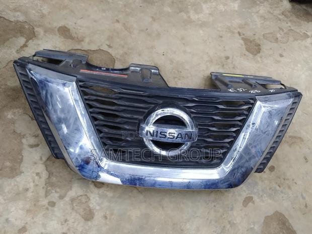 Nissan X-Trail Grilll - thumbnail 2