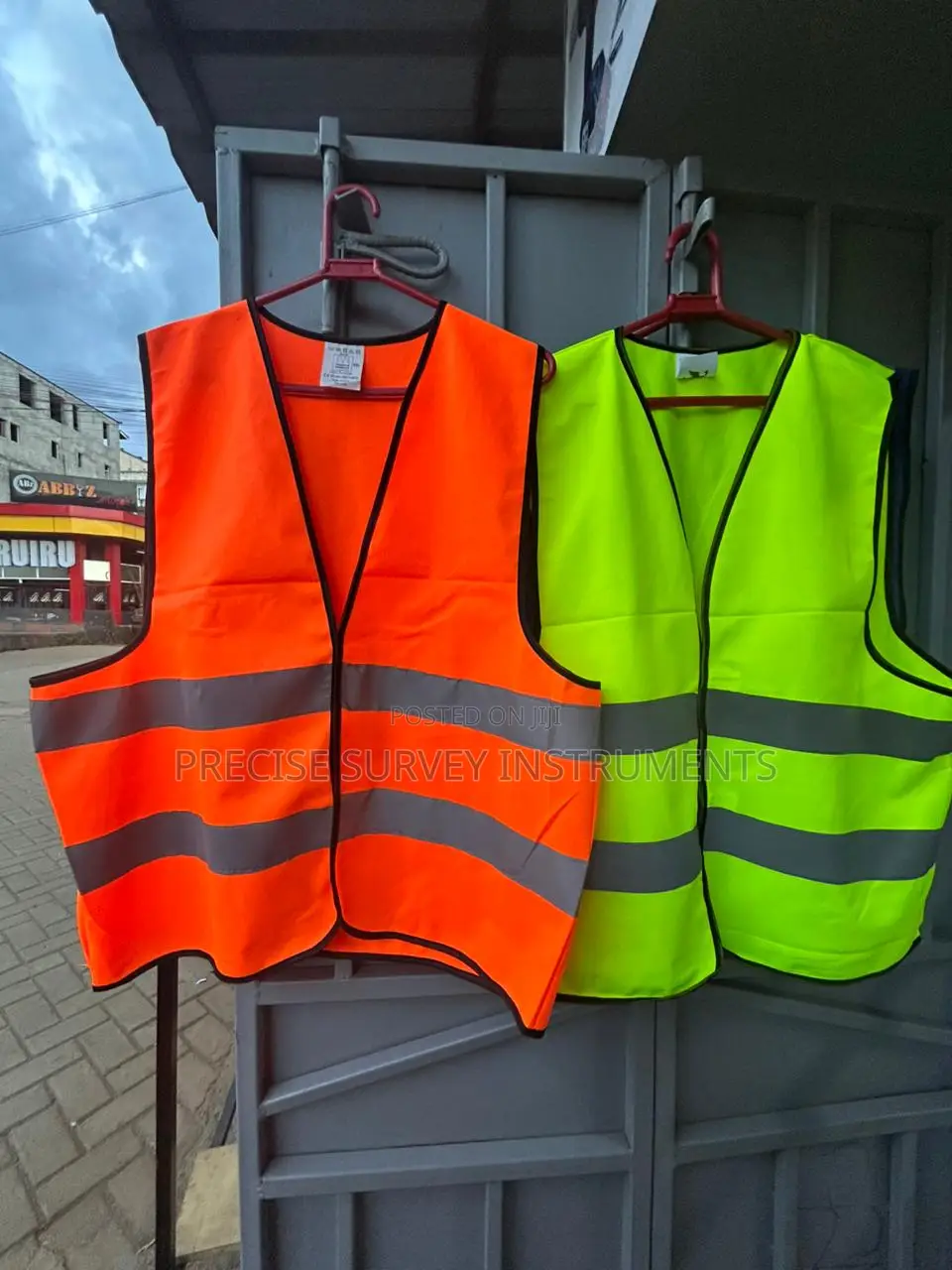 Reflective Vest For Construction And Road Projects