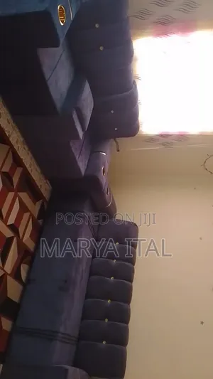 5seater Grey in Color