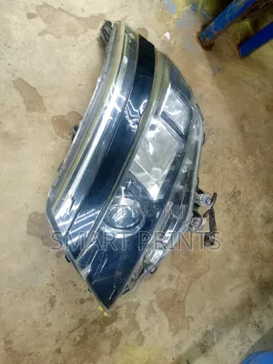 Taillight Toyota Voxy 2014-2016