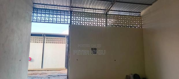 Godown to Let 5000sqft Off Lunga Lunga Rd - thumbnail 4